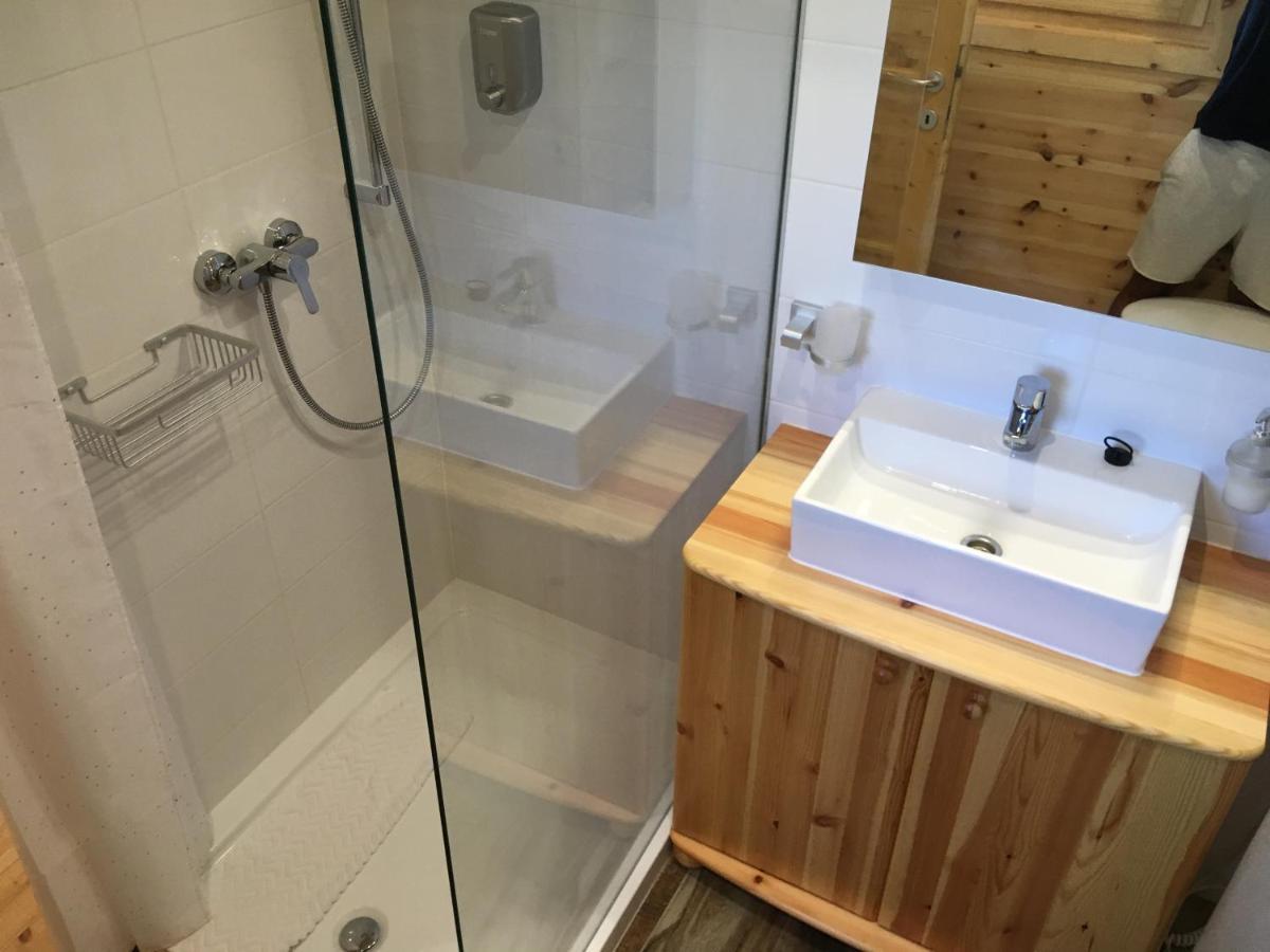 Wooden Apartman Premium Jacuzzival Alsoors Luaran gambar